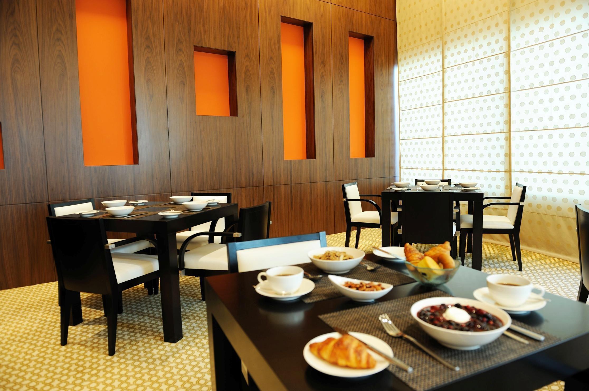 Staybridge Suites Yas Island Abu Dhabi By Ihg Restaurant billede